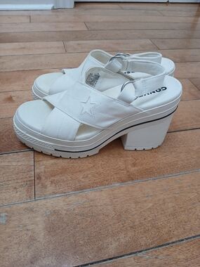 Converse Women’s One Star Boardwalk White Platform Slingback Sandals